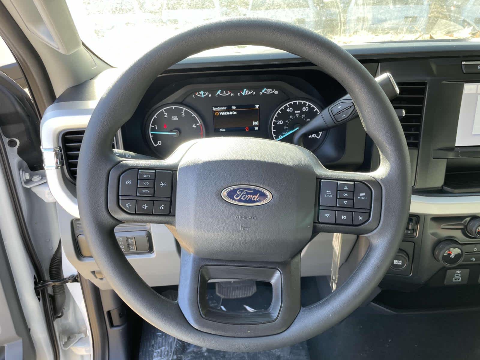 2024 Ford Super Duty F-450 DRW XLT