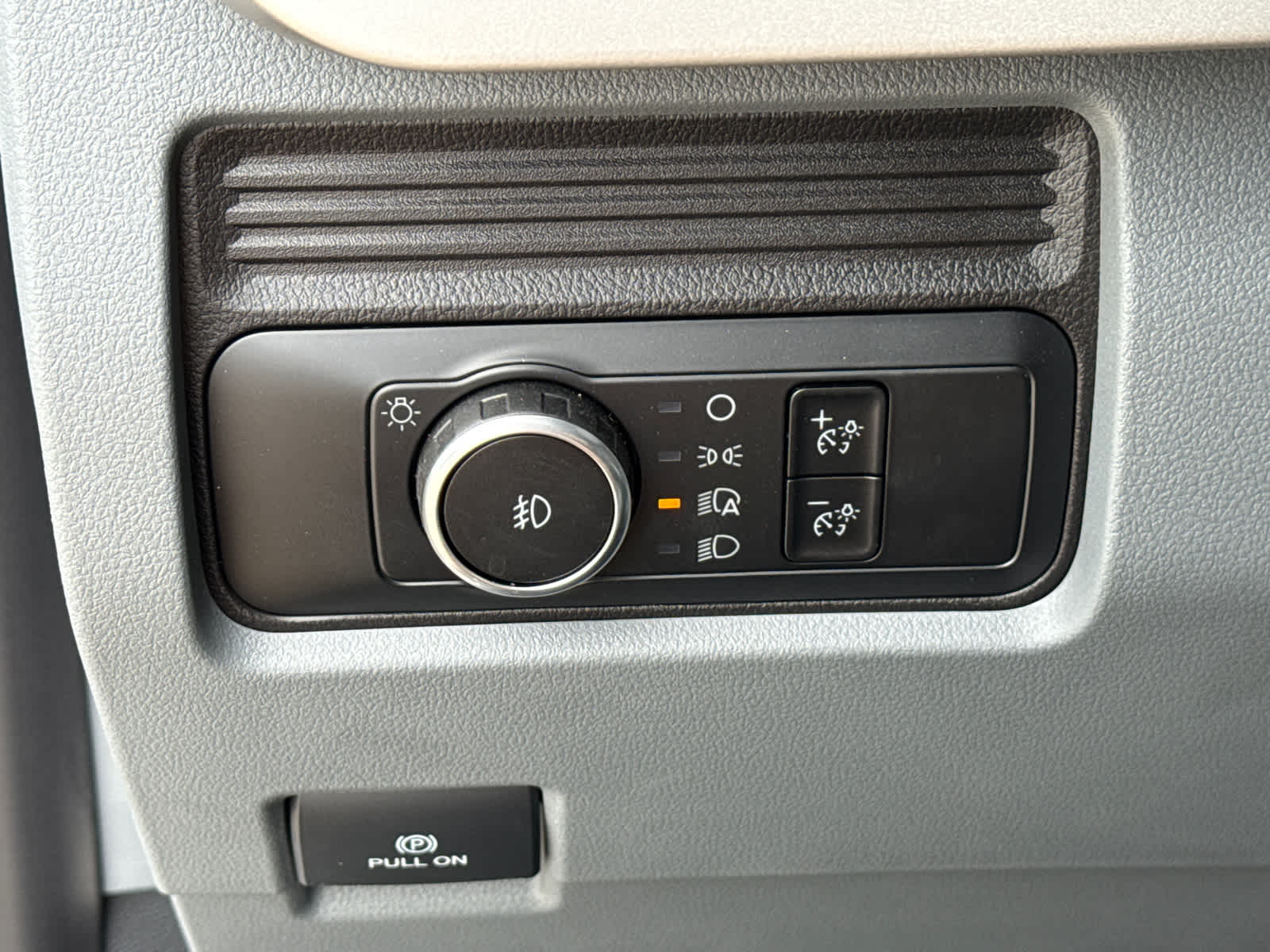 2024 Ford Super Duty F-550 DRW XL