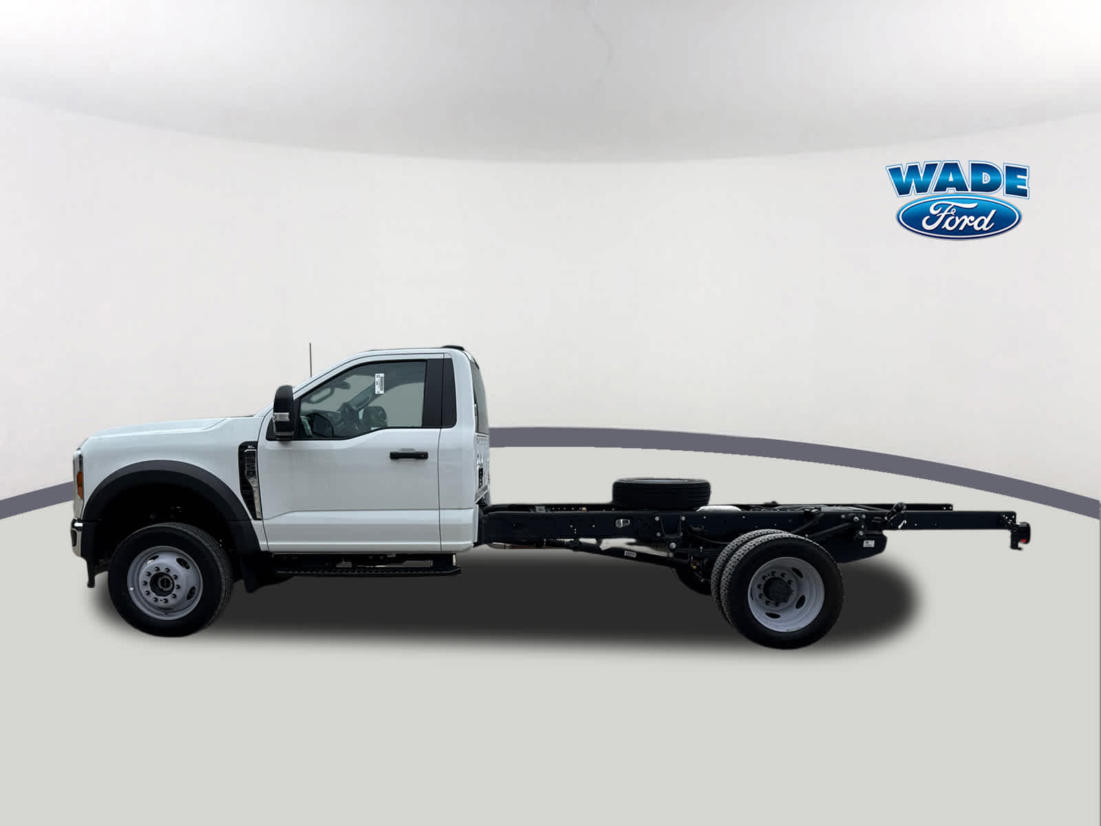2024 Ford Super Duty F-550 DRW XL