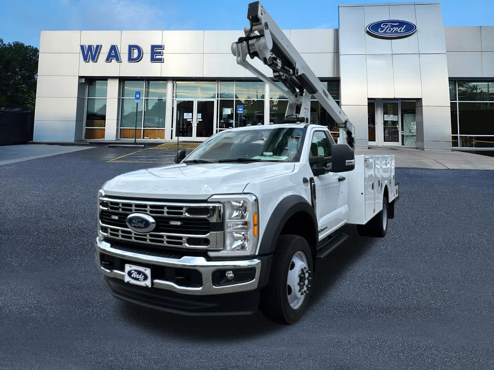 2023 Ford Super Duty F-550 DRW XL