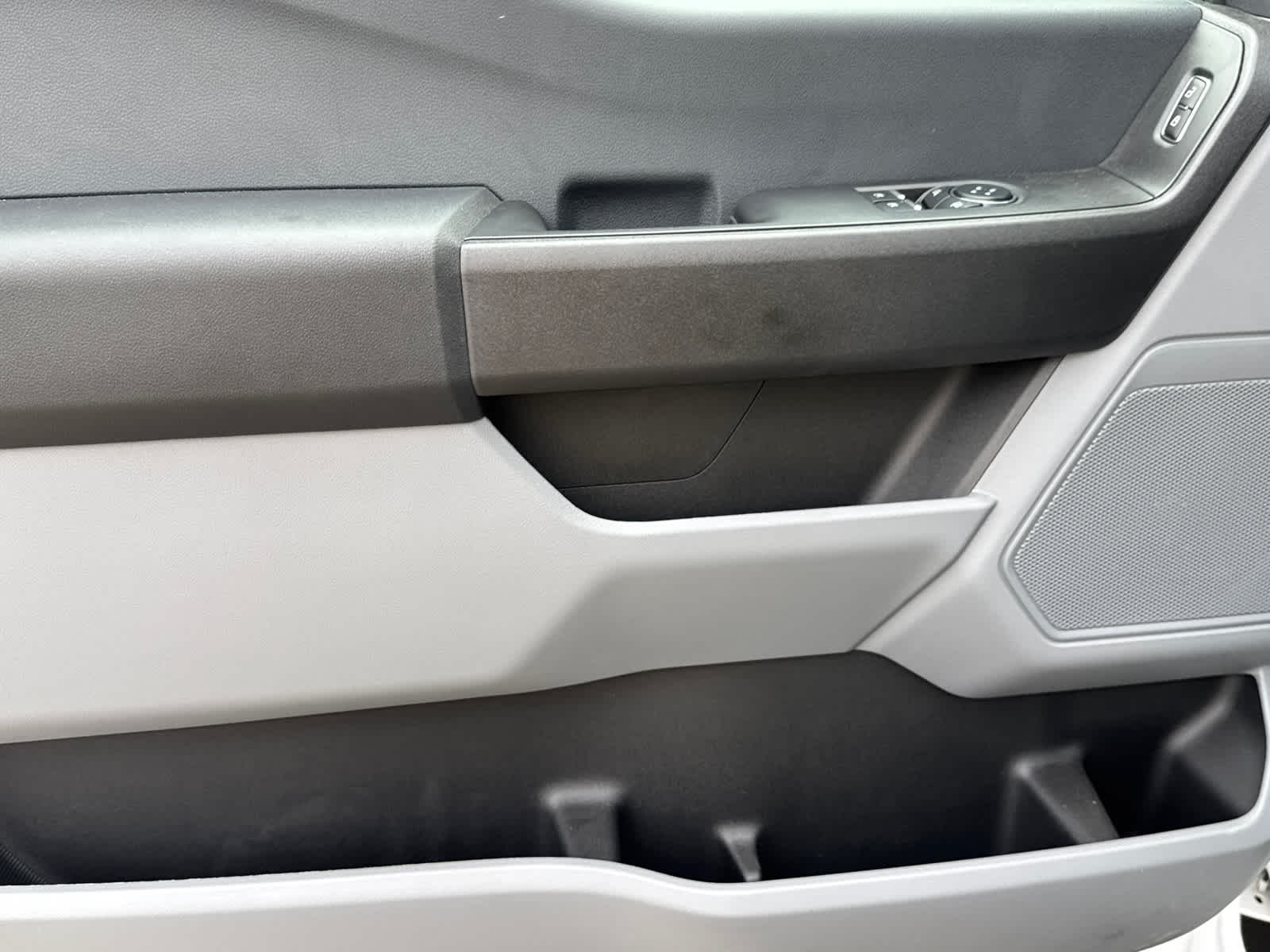 2023 Ford Super Duty F-550 DRW XL