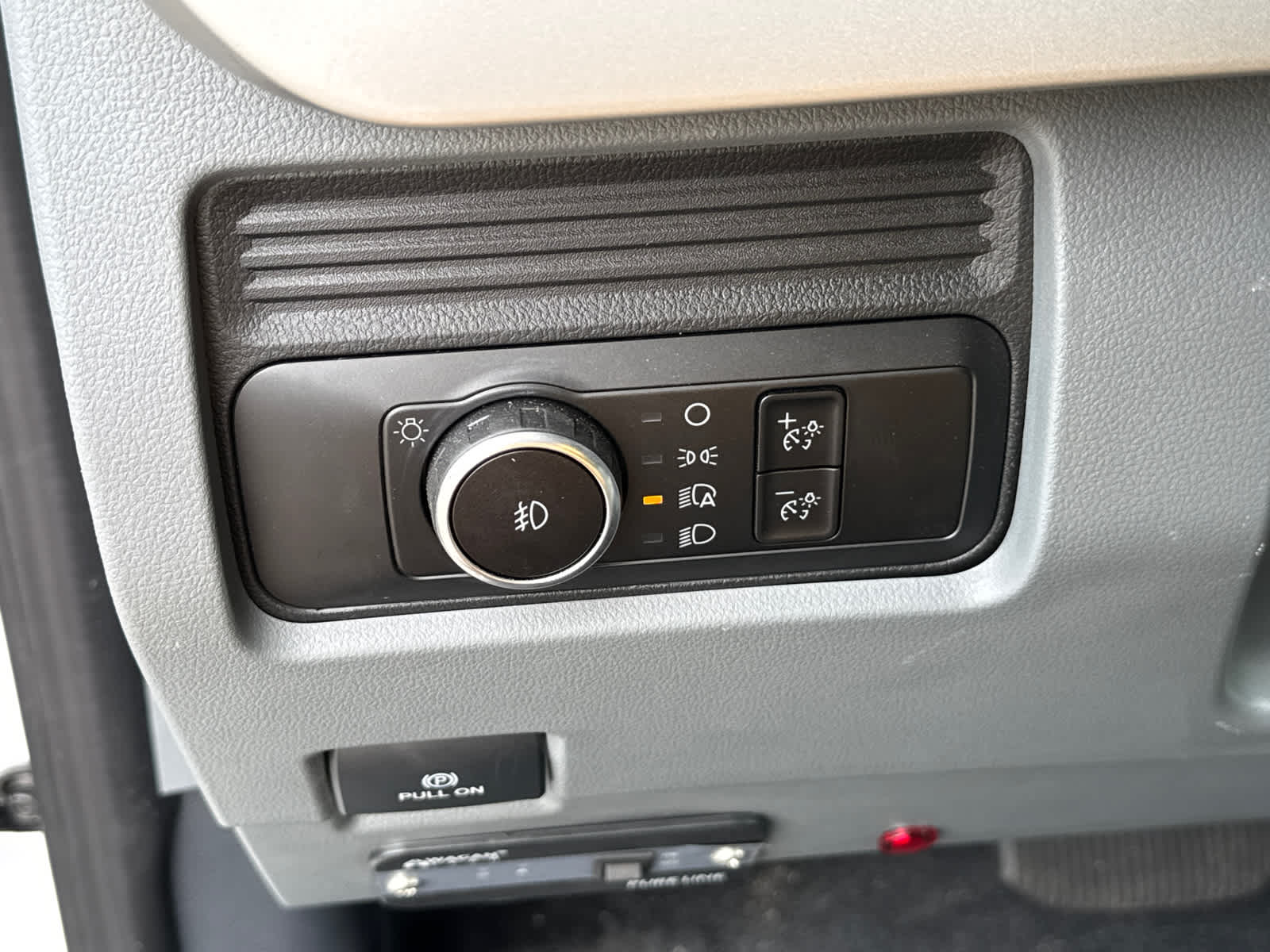 2023 Ford Super Duty F-550 DRW XL