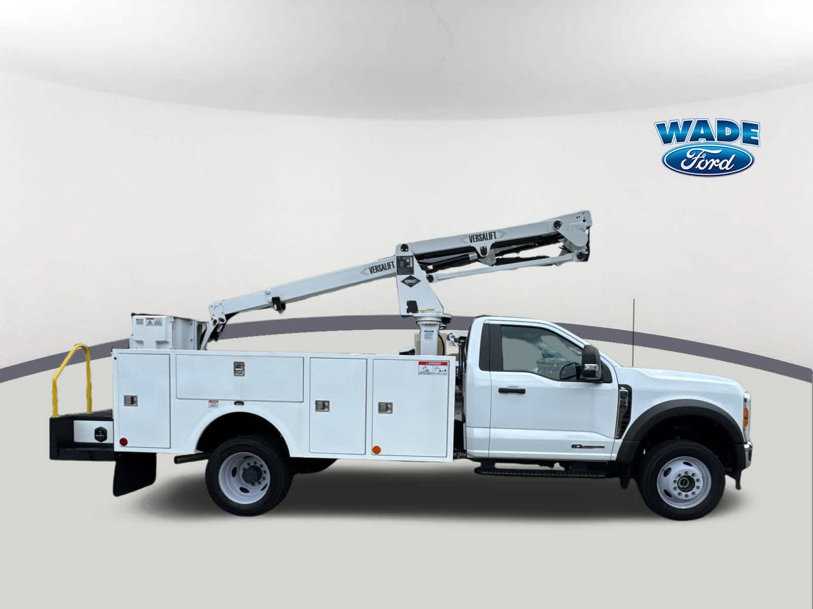 2023 Ford Super Duty F-550 DRW XL