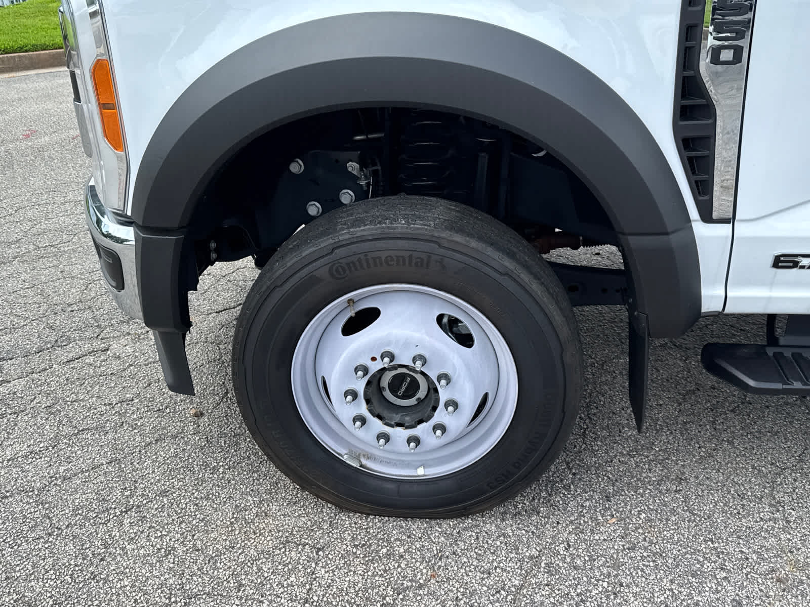 2023 Ford Super Duty F-550 DRW XL