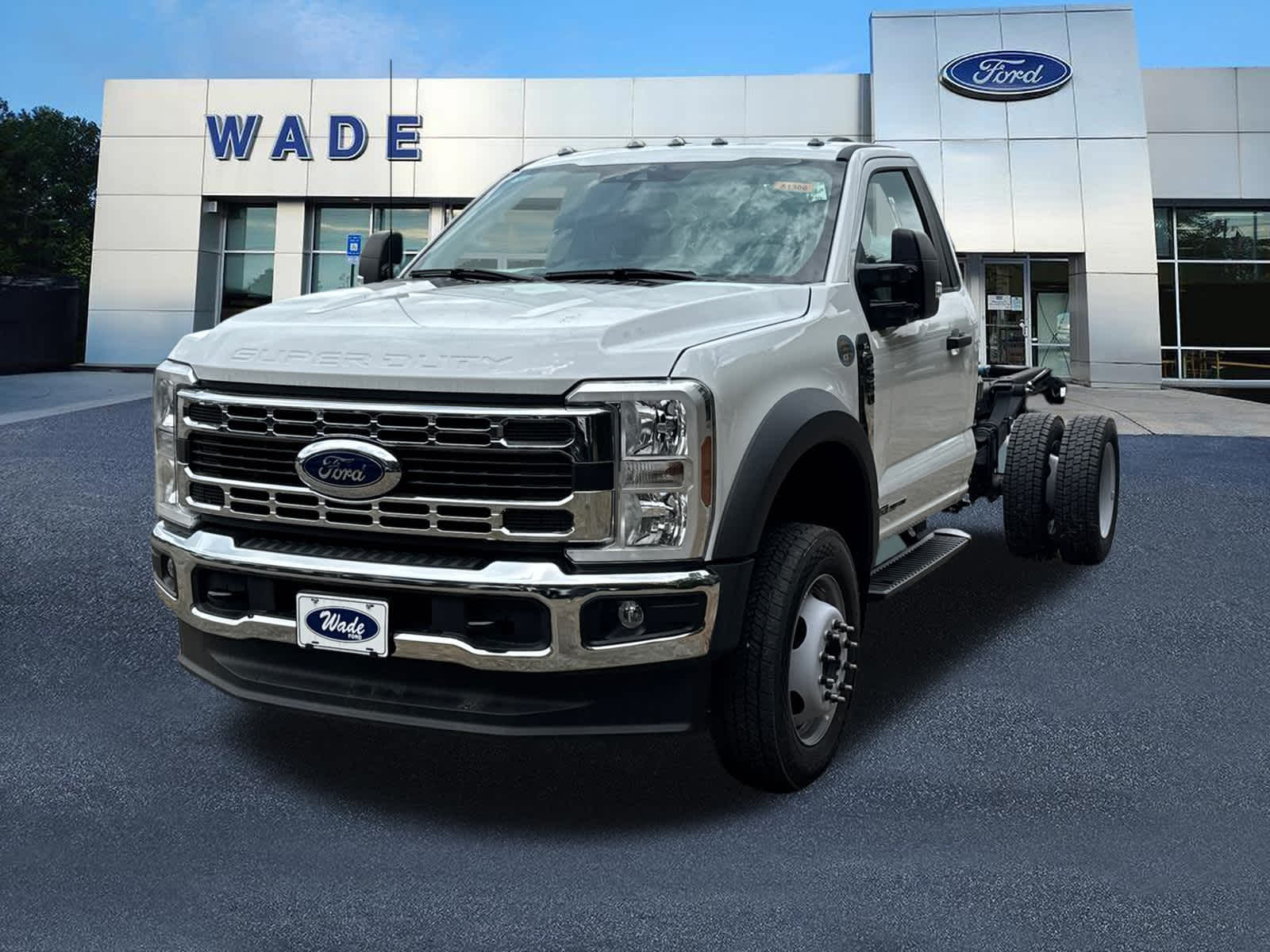 2024 Ford Super Duty F-550 DRW XL