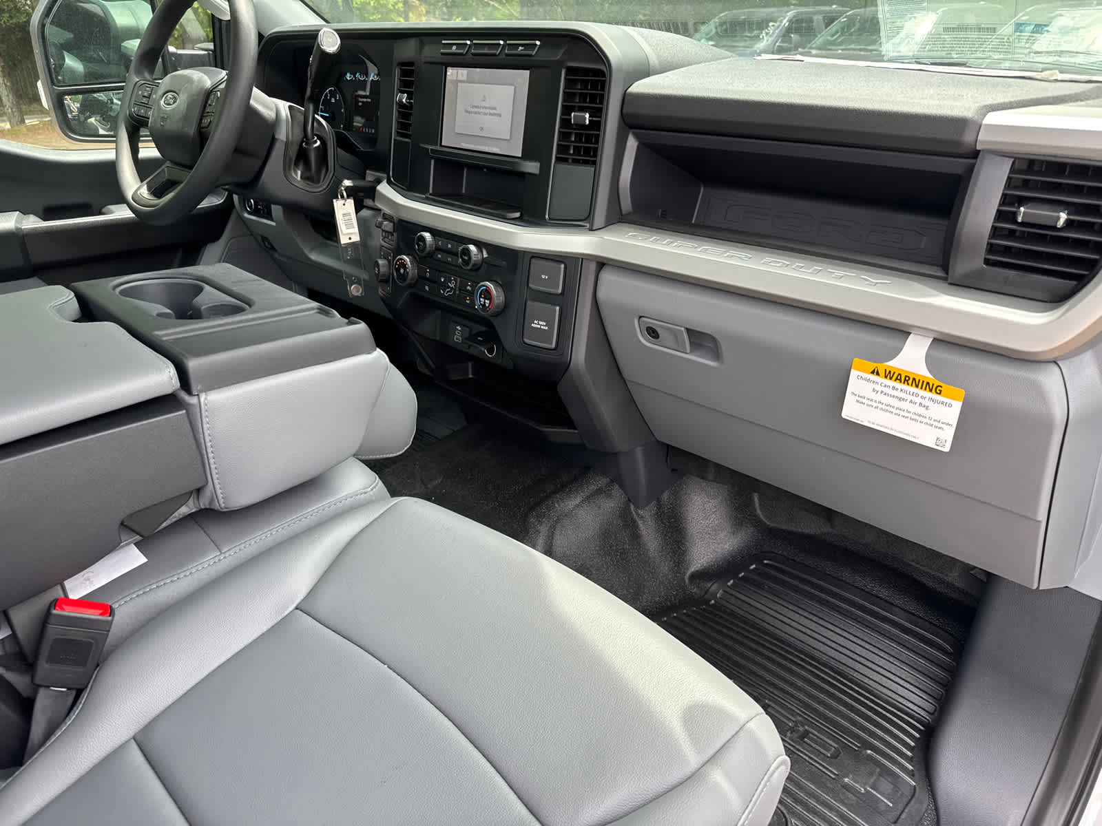 2024 Ford Super Duty F-550 DRW XL