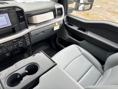 2024 Ford Super Duty F-550 DRW XL