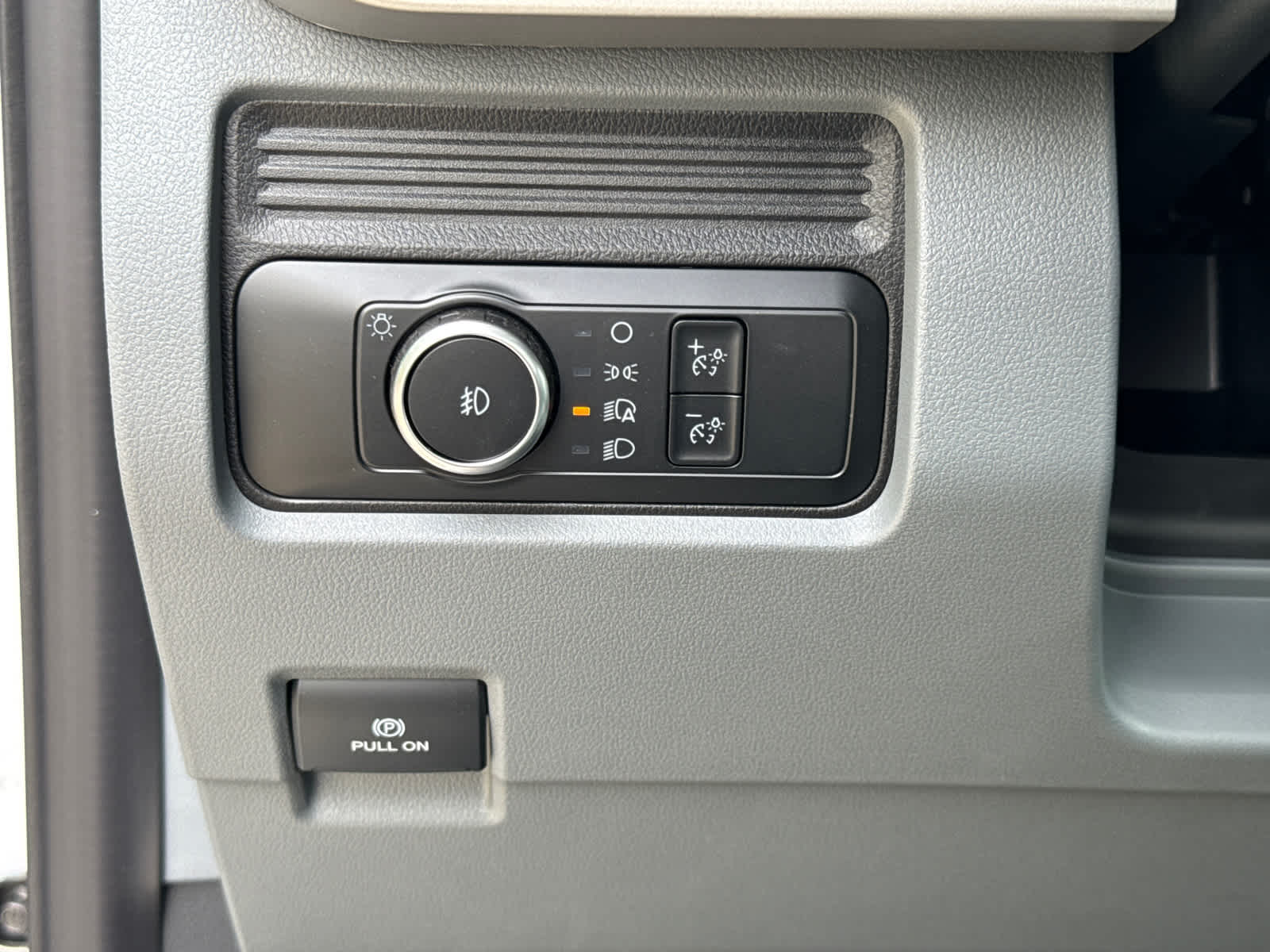 2024 Ford Super Duty F-550 DRW XL