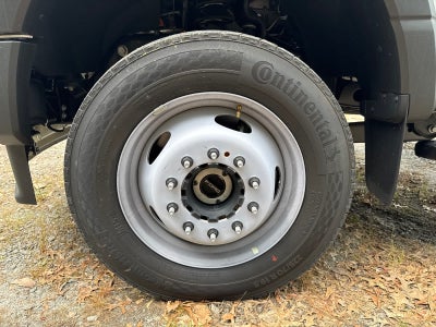 2024 Ford Super Duty F-550 DRW XL