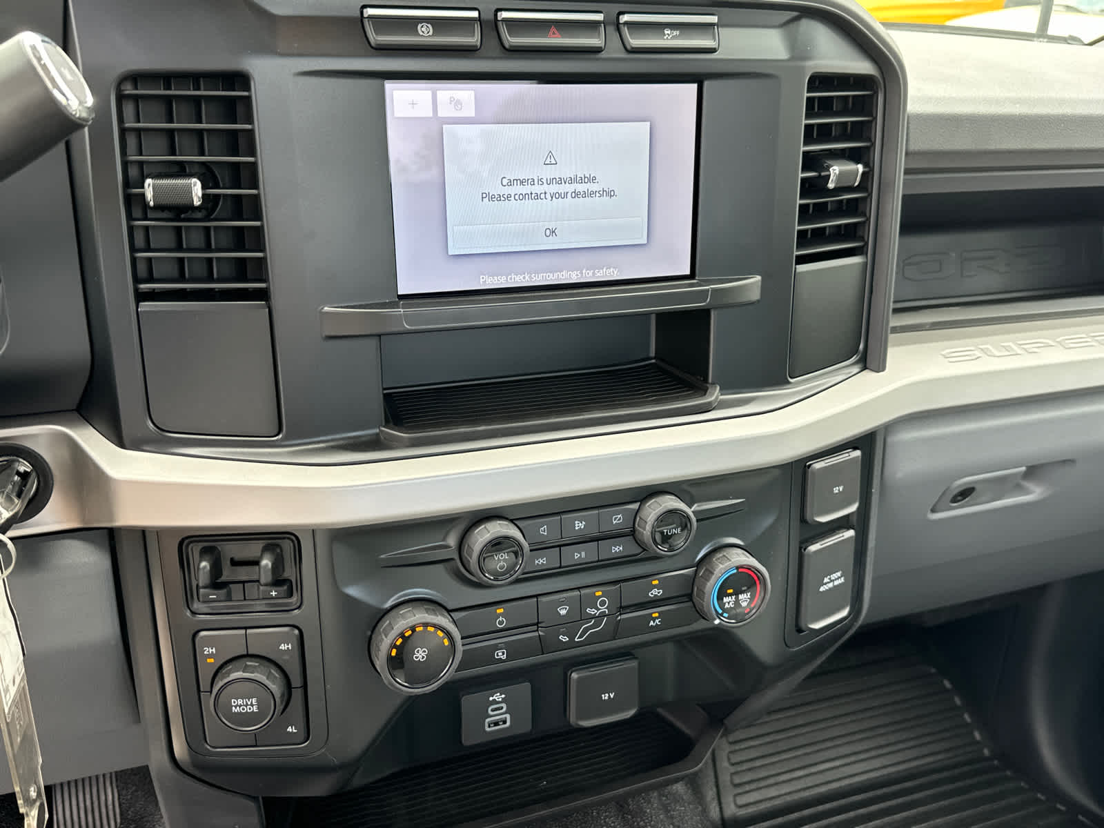 2024 Ford Super Duty F-550 DRW XL