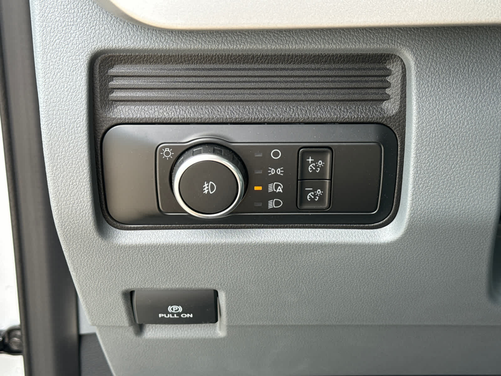 2024 Ford Super Duty F-550 DRW XL