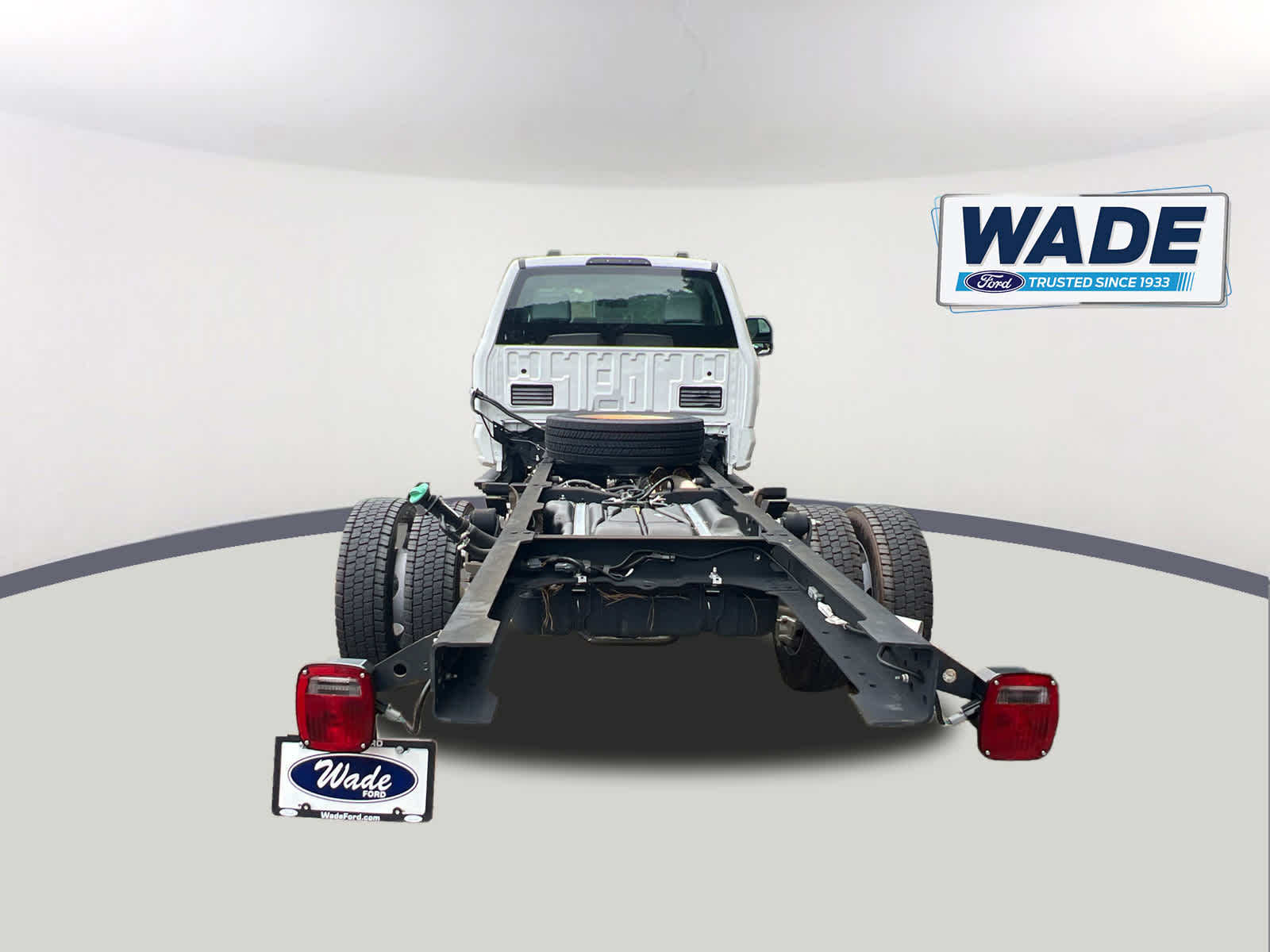 2024 Ford Super Duty F-550 DRW XL