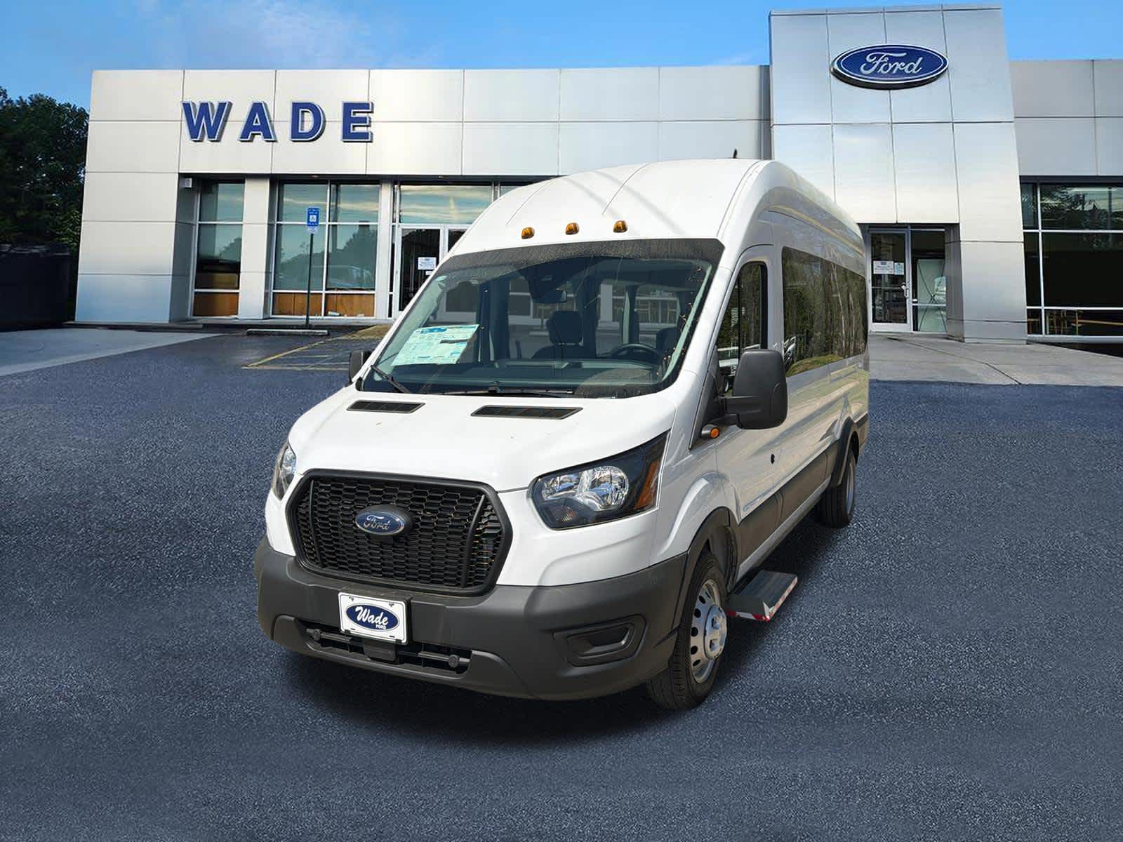 2023 Ford Transit Passenger Wagon XL