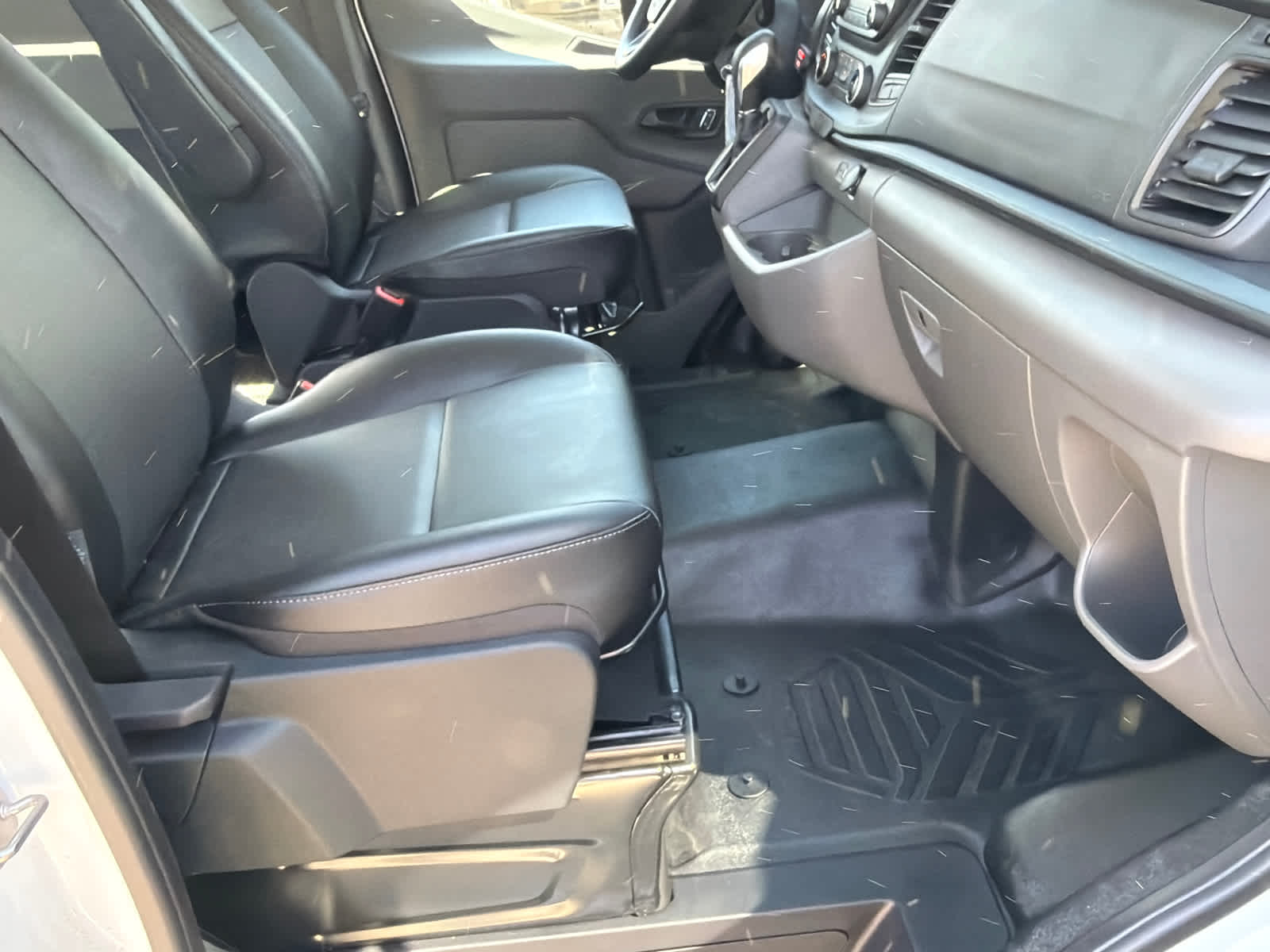 2023 Ford Transit Passenger Wagon XL