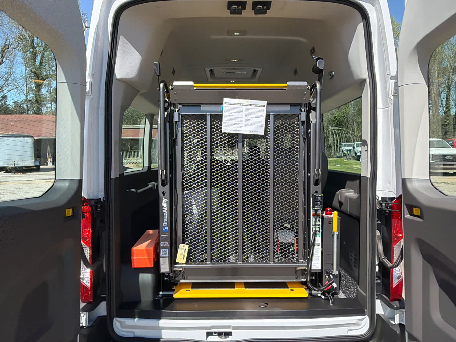 2023 Ford Transit Passenger Wagon XL