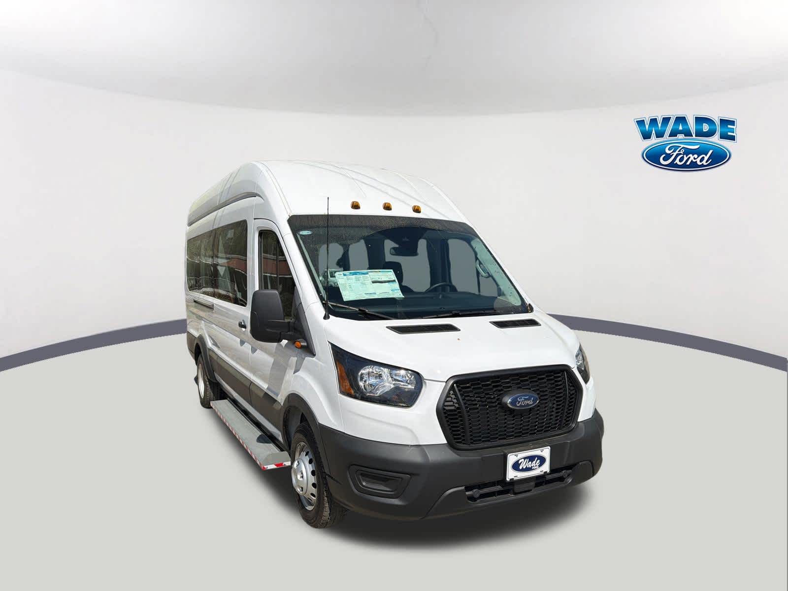 2023 Ford Transit Passenger Wagon XL