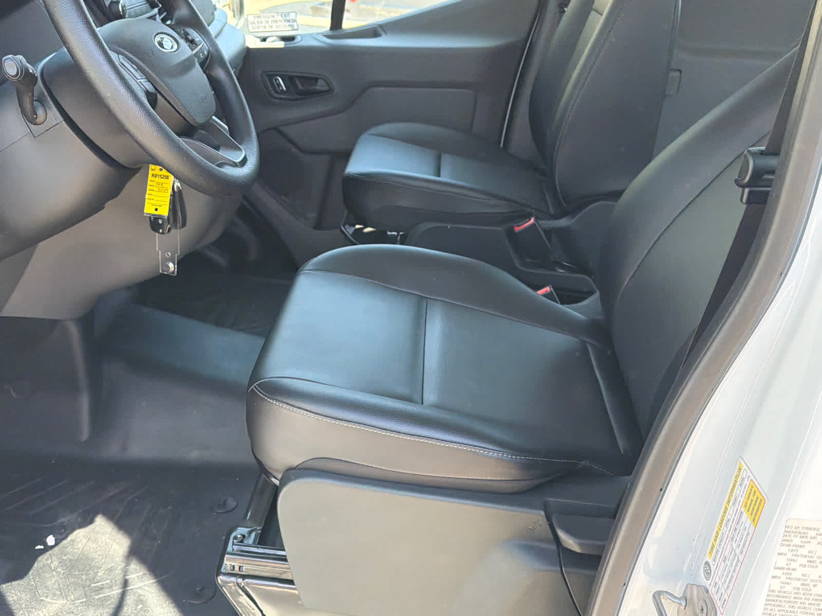 2023 Ford Transit Passenger Wagon XL