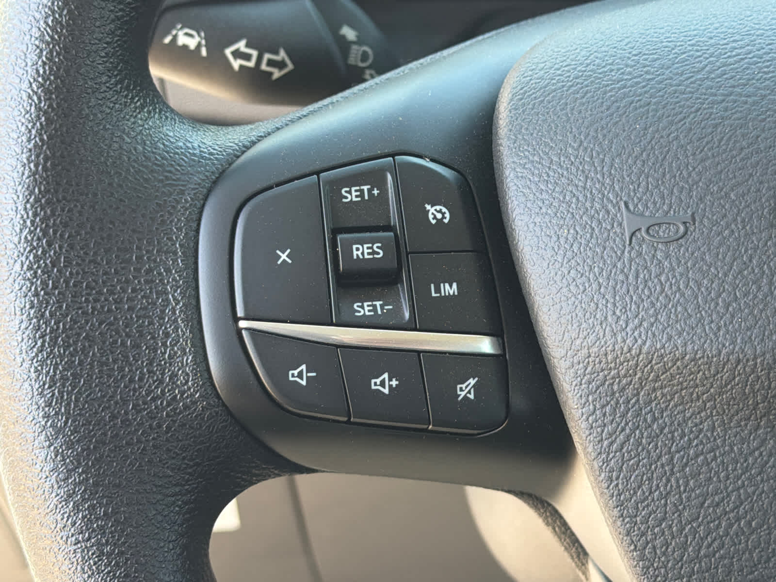 2023 Ford Transit Passenger Wagon XL