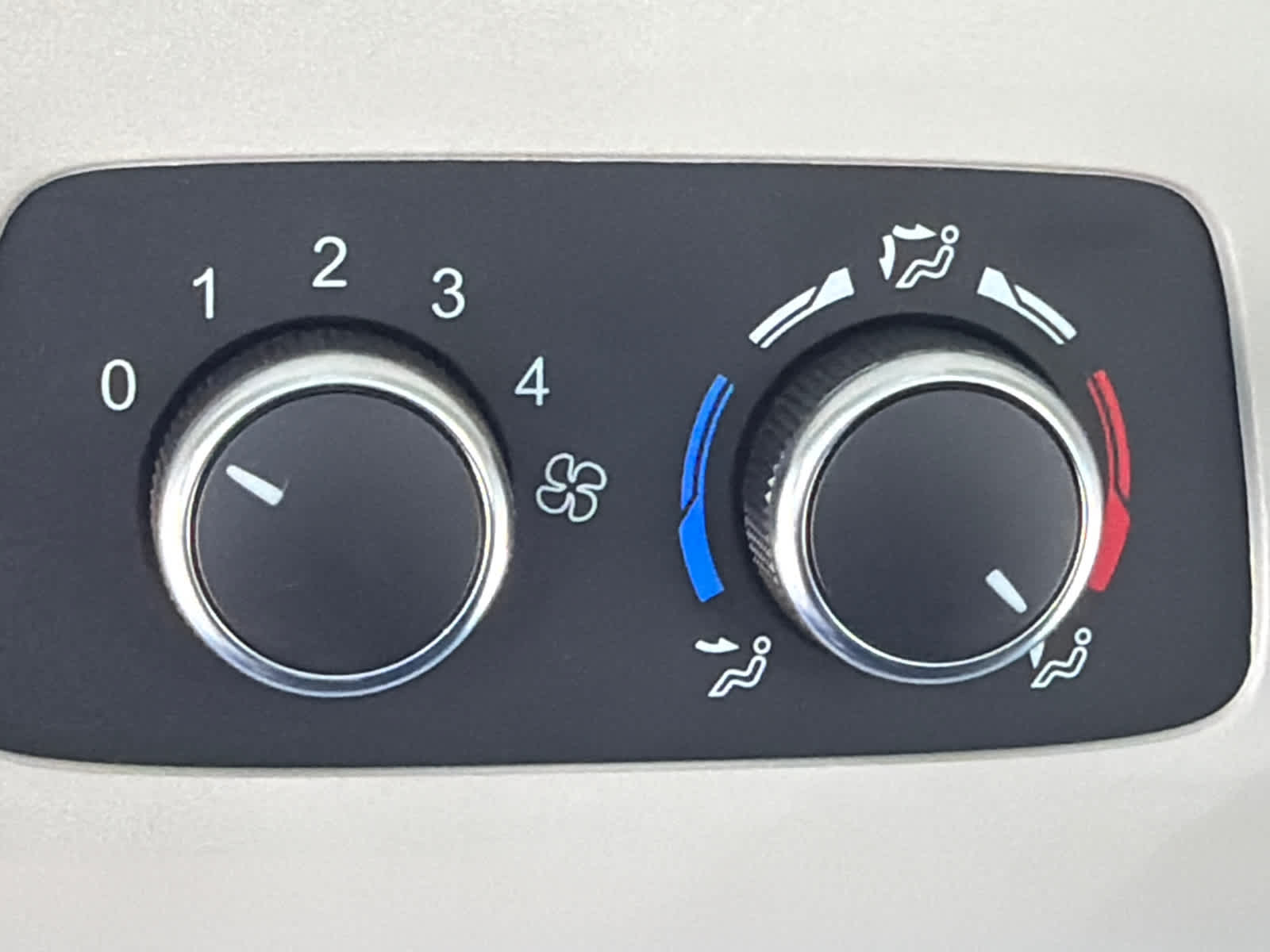 2023 Ford Transit Passenger Wagon XL