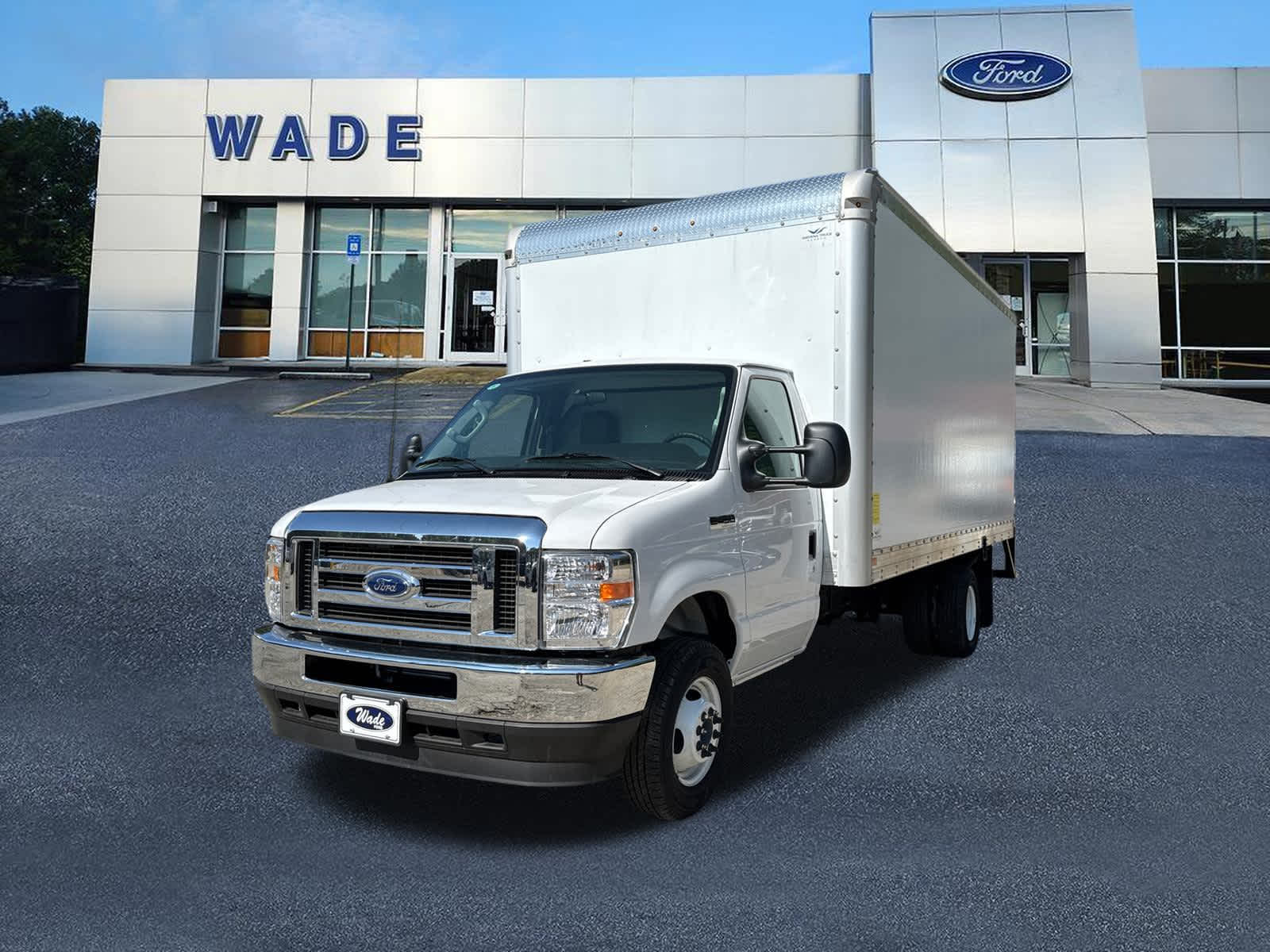 2025 Ford E-Series Cutaway E-450 DRW