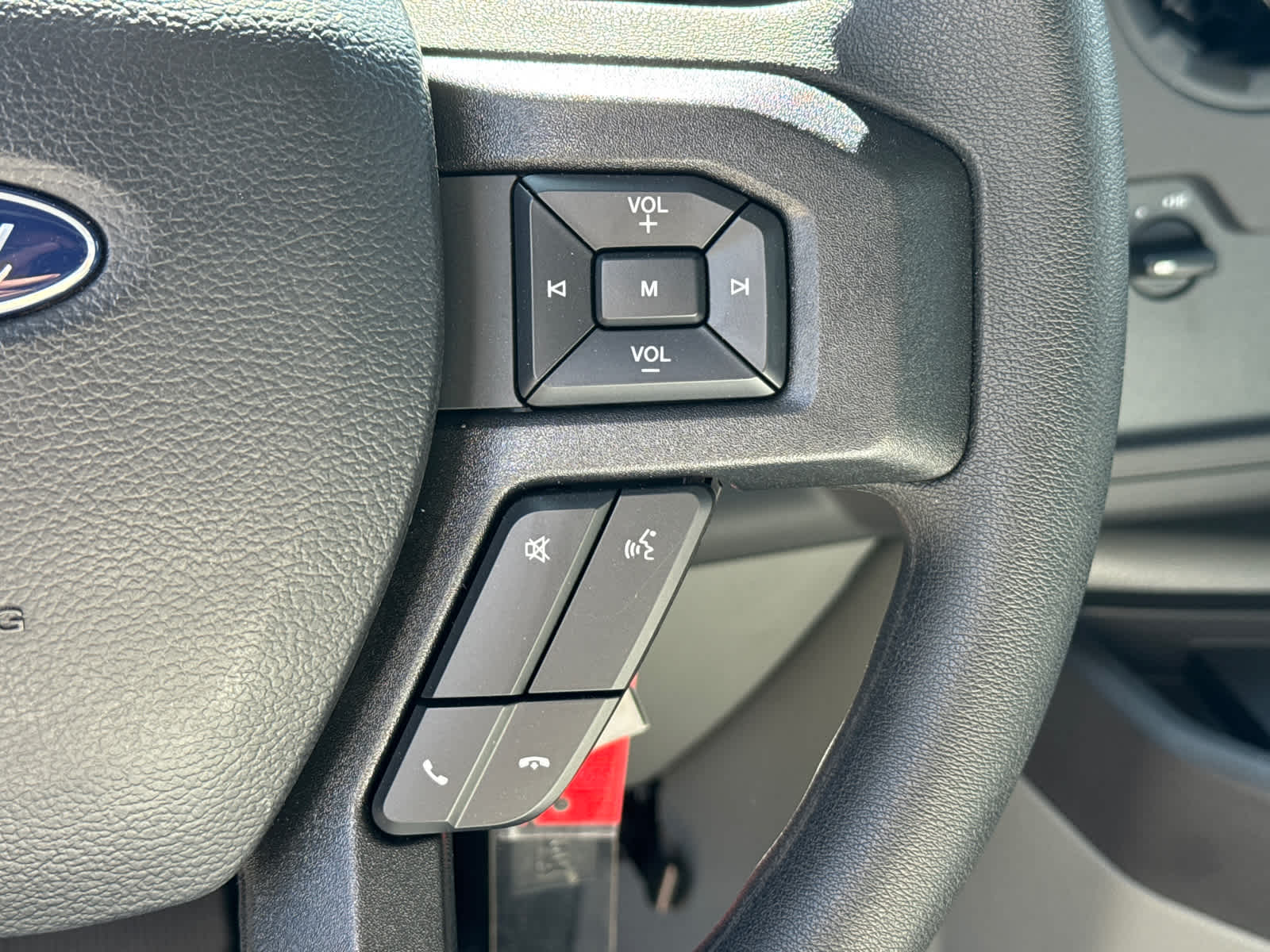 2025 Ford E-Series Cutaway E-450 DRW