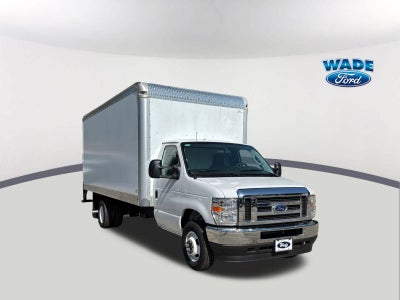 2025 Ford E-Series Cutaway E-450 DRW