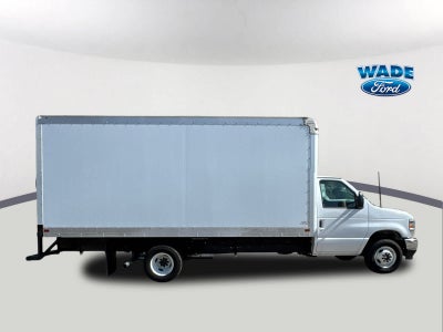 2025 Ford E-Series Cutaway E-450 DRW