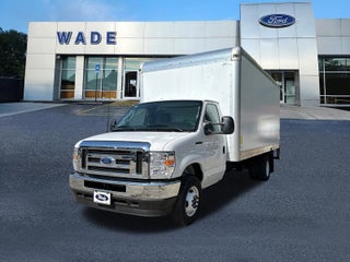 2025 Ford E-Series Cutaway E-450 DRW