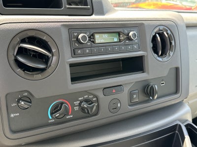 2023 Ford E-Series Cutaway E-450 DRW 158" WB