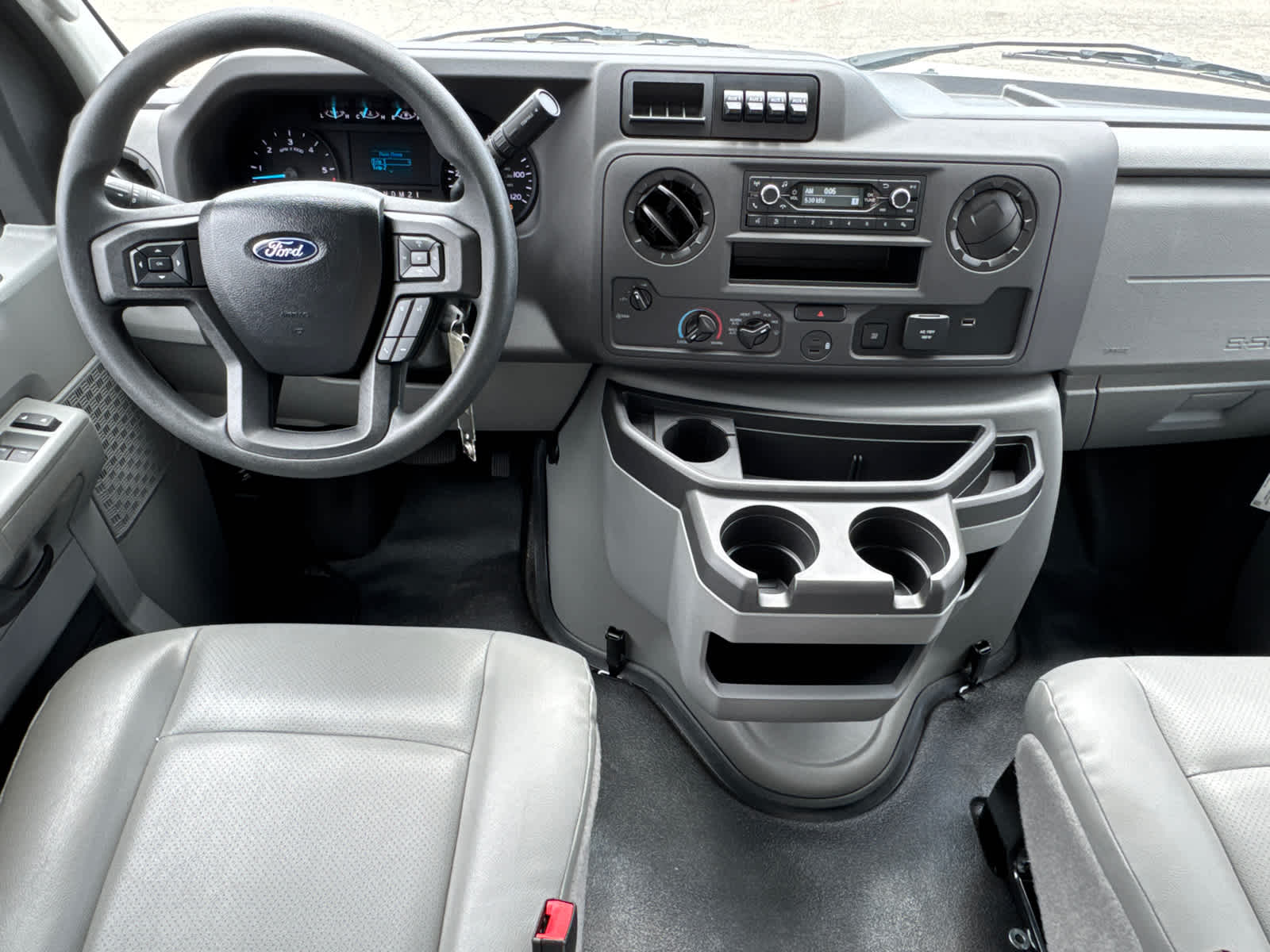 2023 Ford E-Series Cutaway E-450 DRW 158" WB