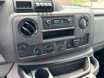 2023 Ford E-Series Cutaway E-450 DRW 158" WB