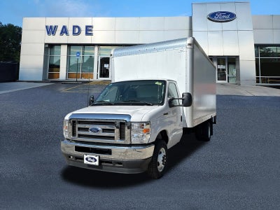 2025 Ford E-Series Cutaway E-450 DRW