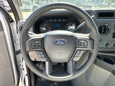 2025 Ford E-Series Cutaway E-450 DRW