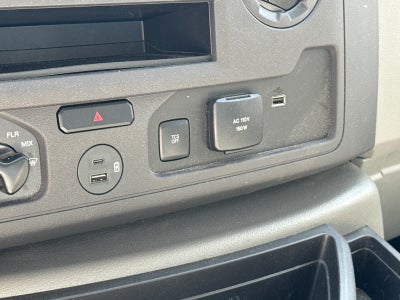 2025 Ford E-Series Cutaway E-450 DRW