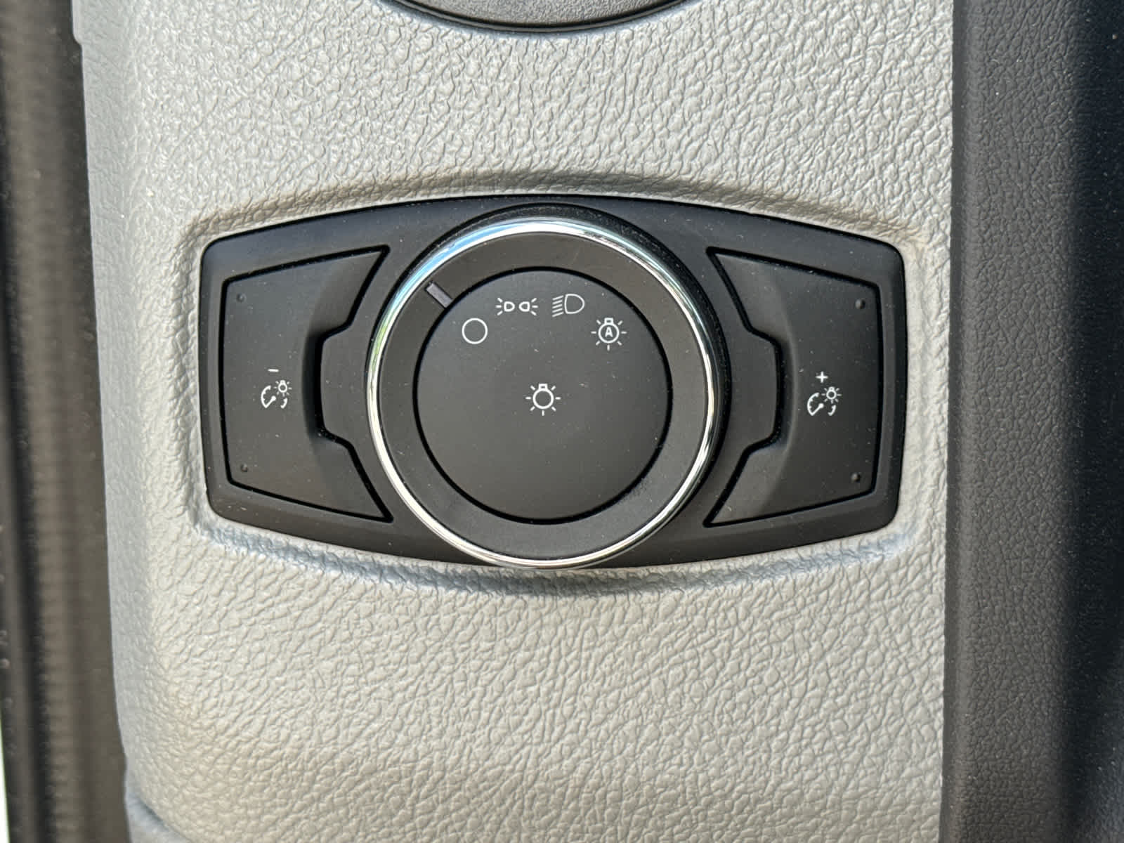 2025 Ford E-Series Cutaway E-450 DRW