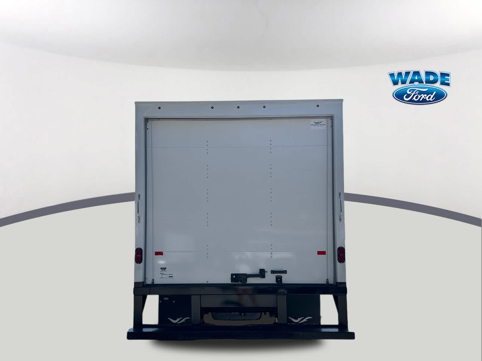 2025 Ford E-Series Cutaway E-450 DRW