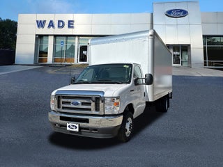 2025 Ford E-Series Cutaway E-450 DRW