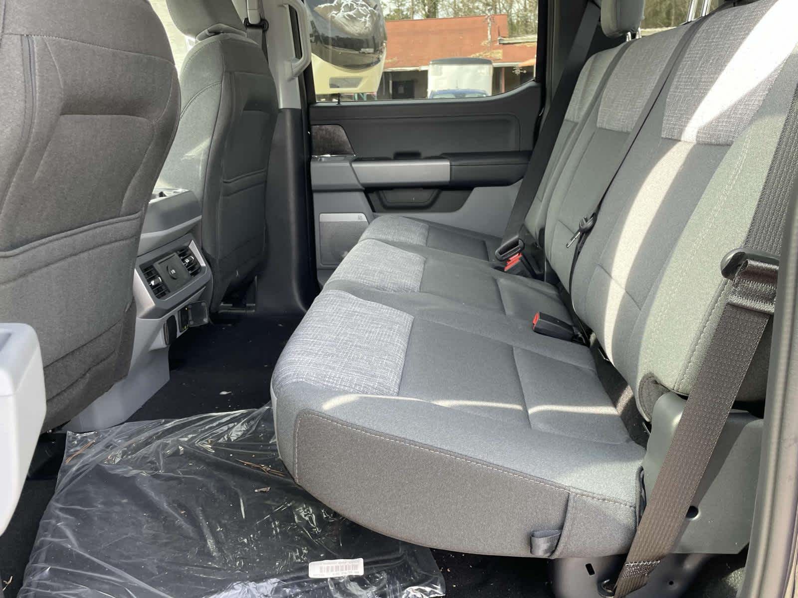 2024 Ford Super Duty F-350 SRW XLT