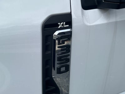 2026 Ford Super Duty F-350 SRW XL