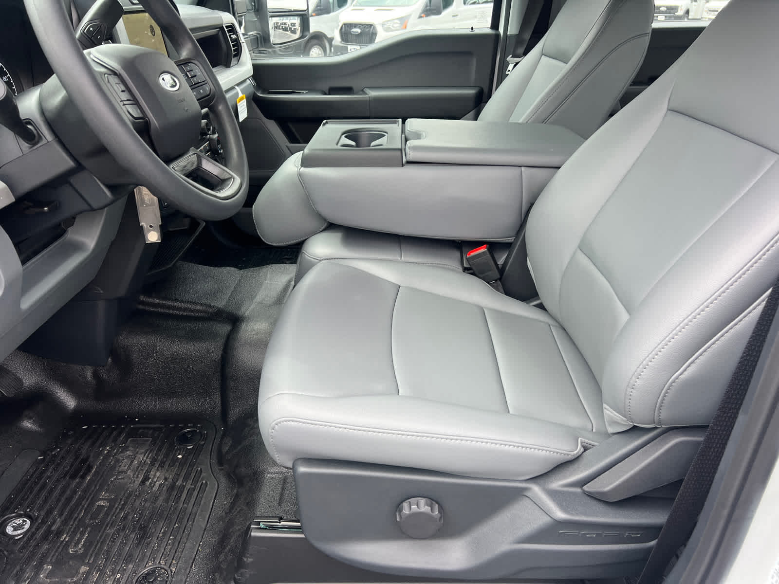 2026 Ford Super Duty F-350 SRW XL