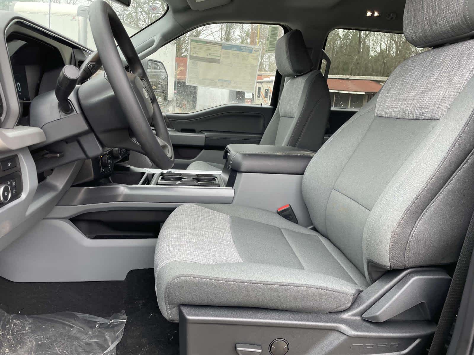 2024 Ford Super Duty F-350 SRW XLT