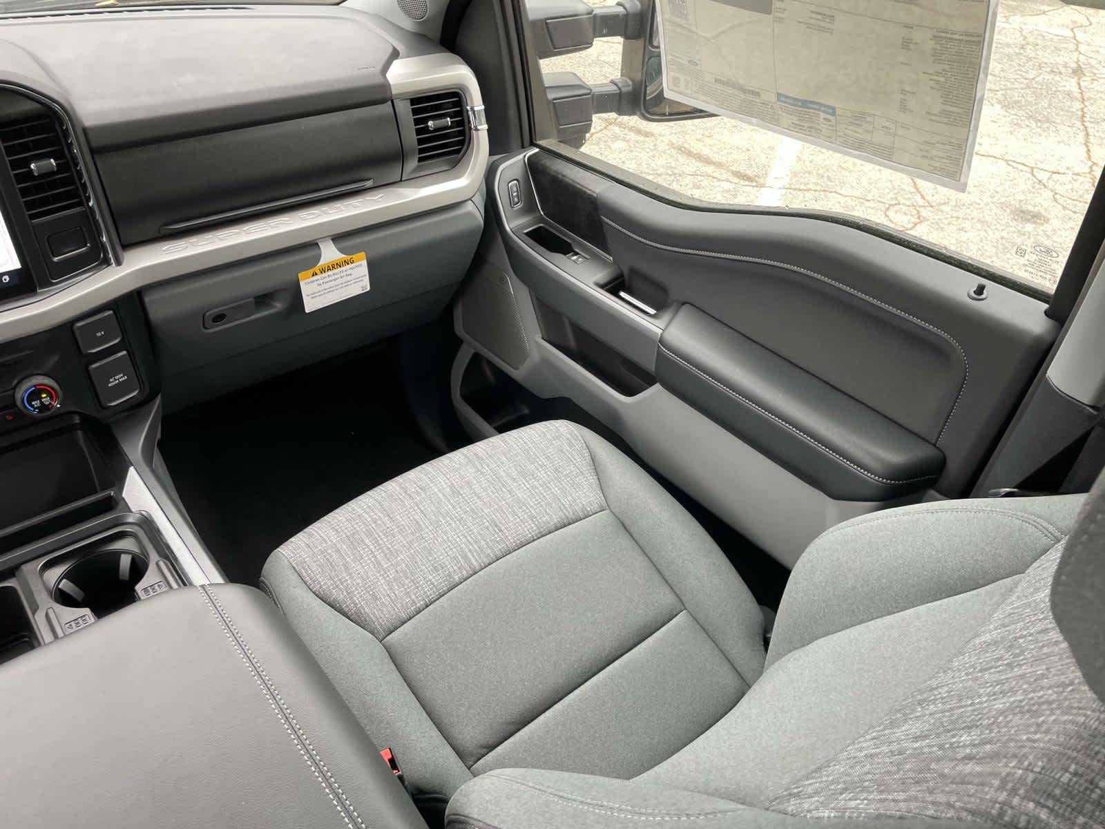 2024 Ford Super Duty F-350 SRW XLT