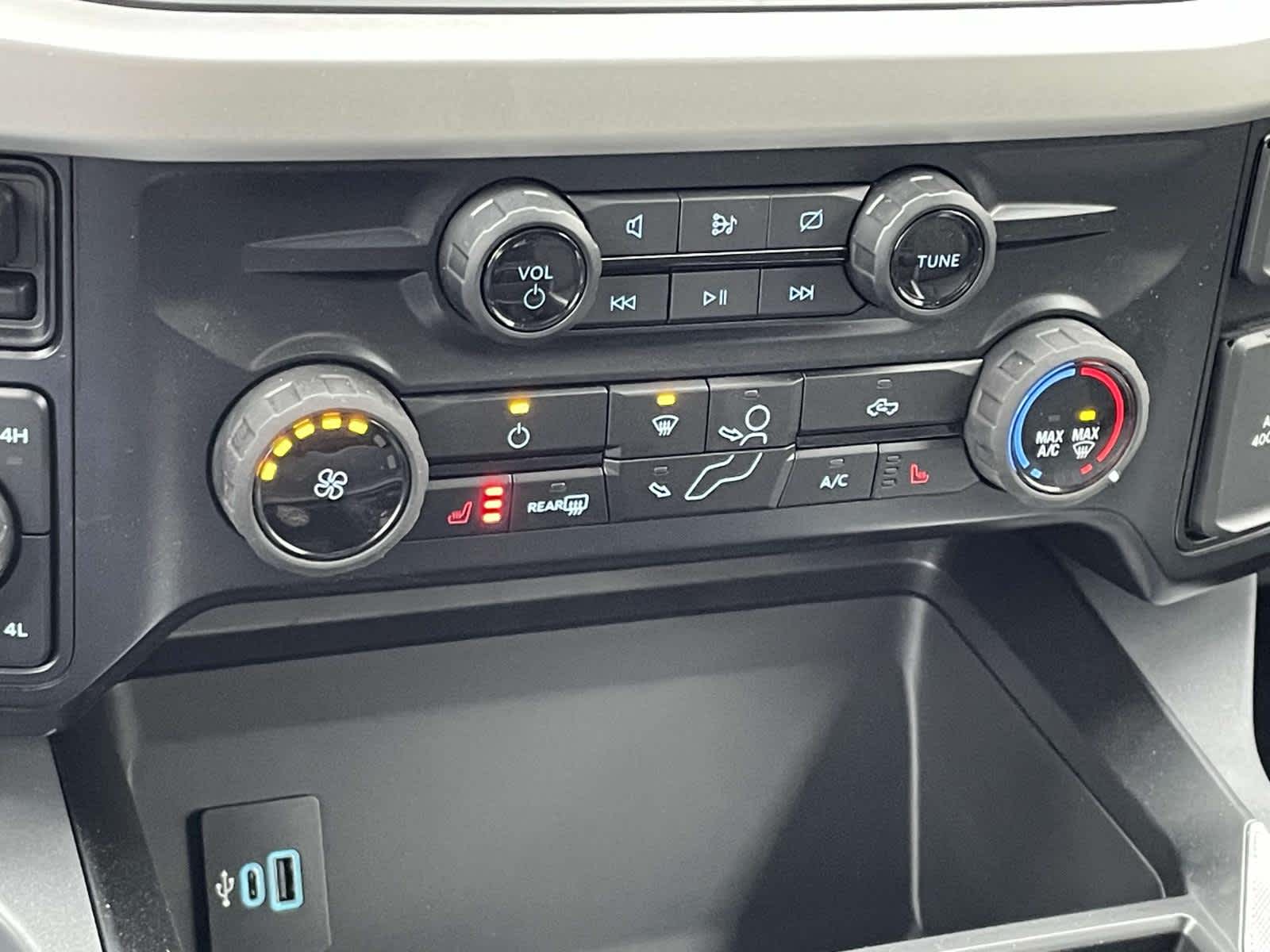 2024 Ford Super Duty F-350 SRW XLT