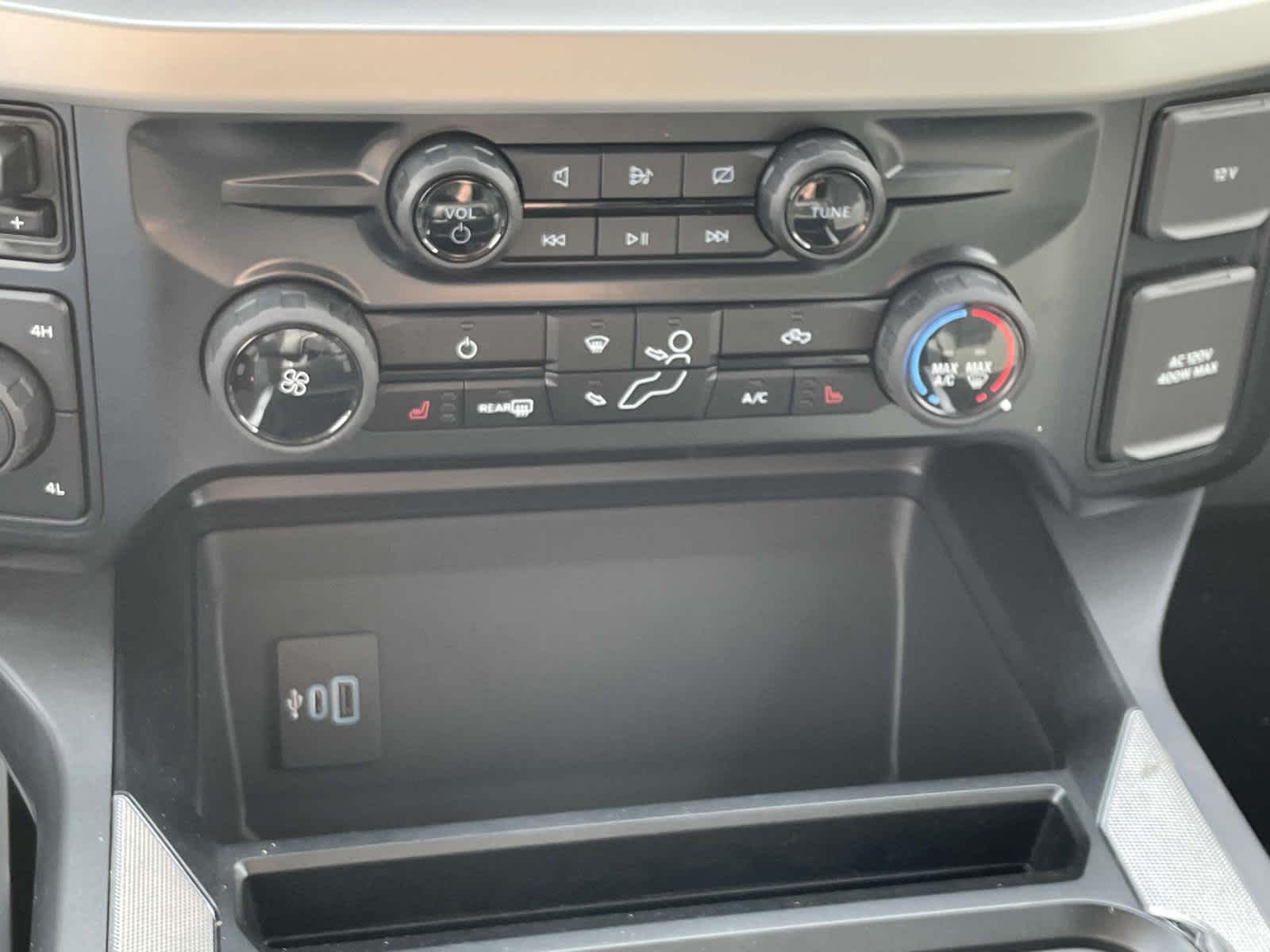 2024 Ford Super Duty F-350 SRW XLT