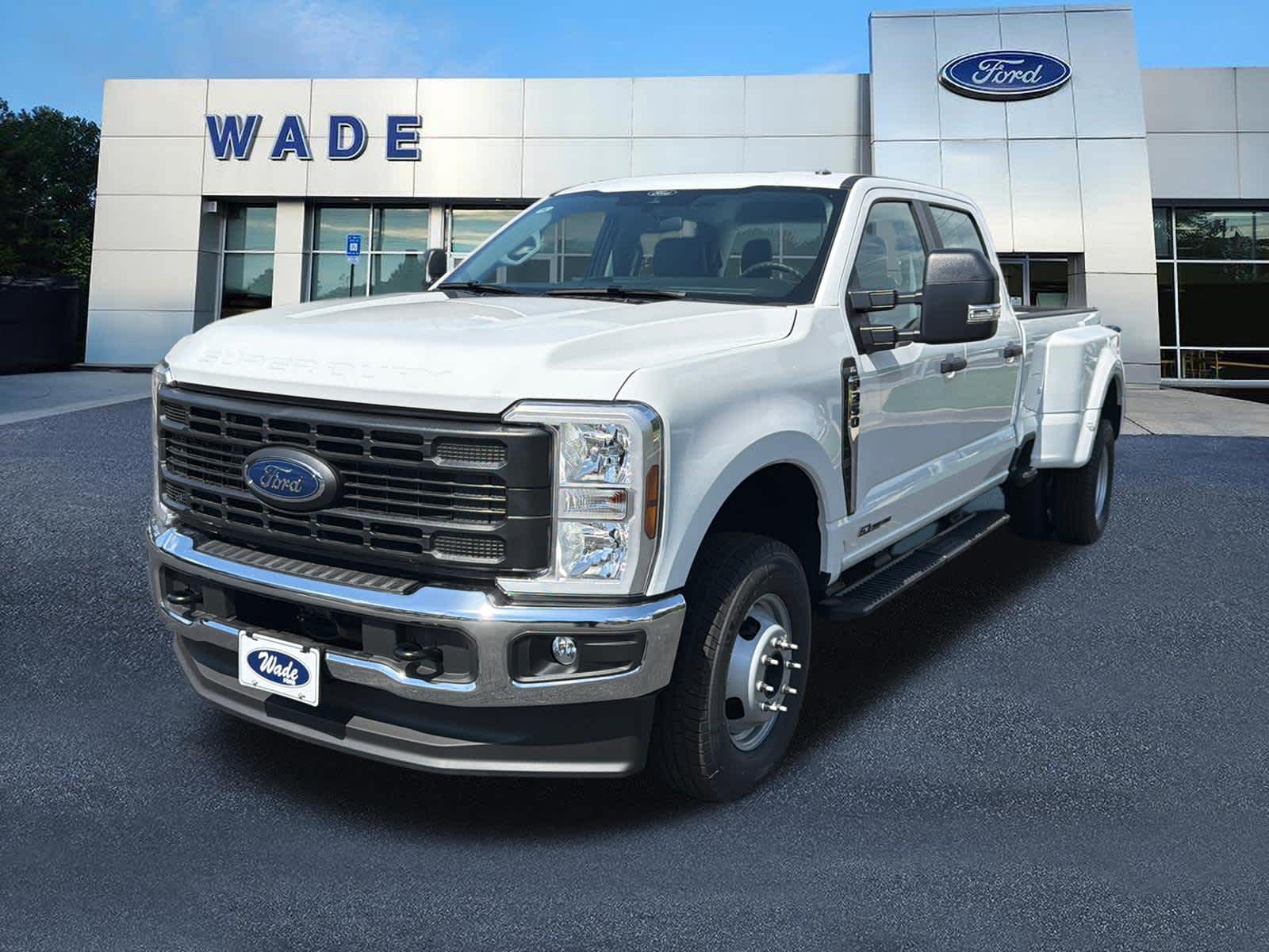 2026 Ford Super Duty F-350 DRW Pickup XL