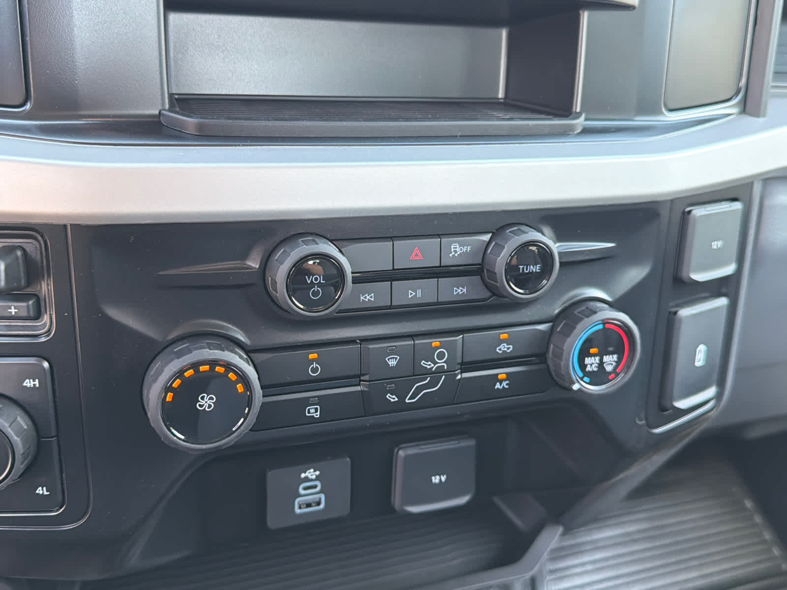 2026 Ford Super Duty F-350 DRW Pickup XL