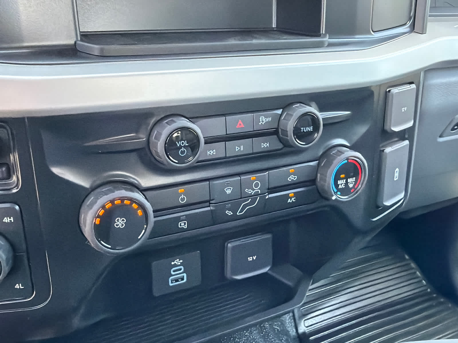 2026 Ford Super Duty F-350 DRW Pickup XL