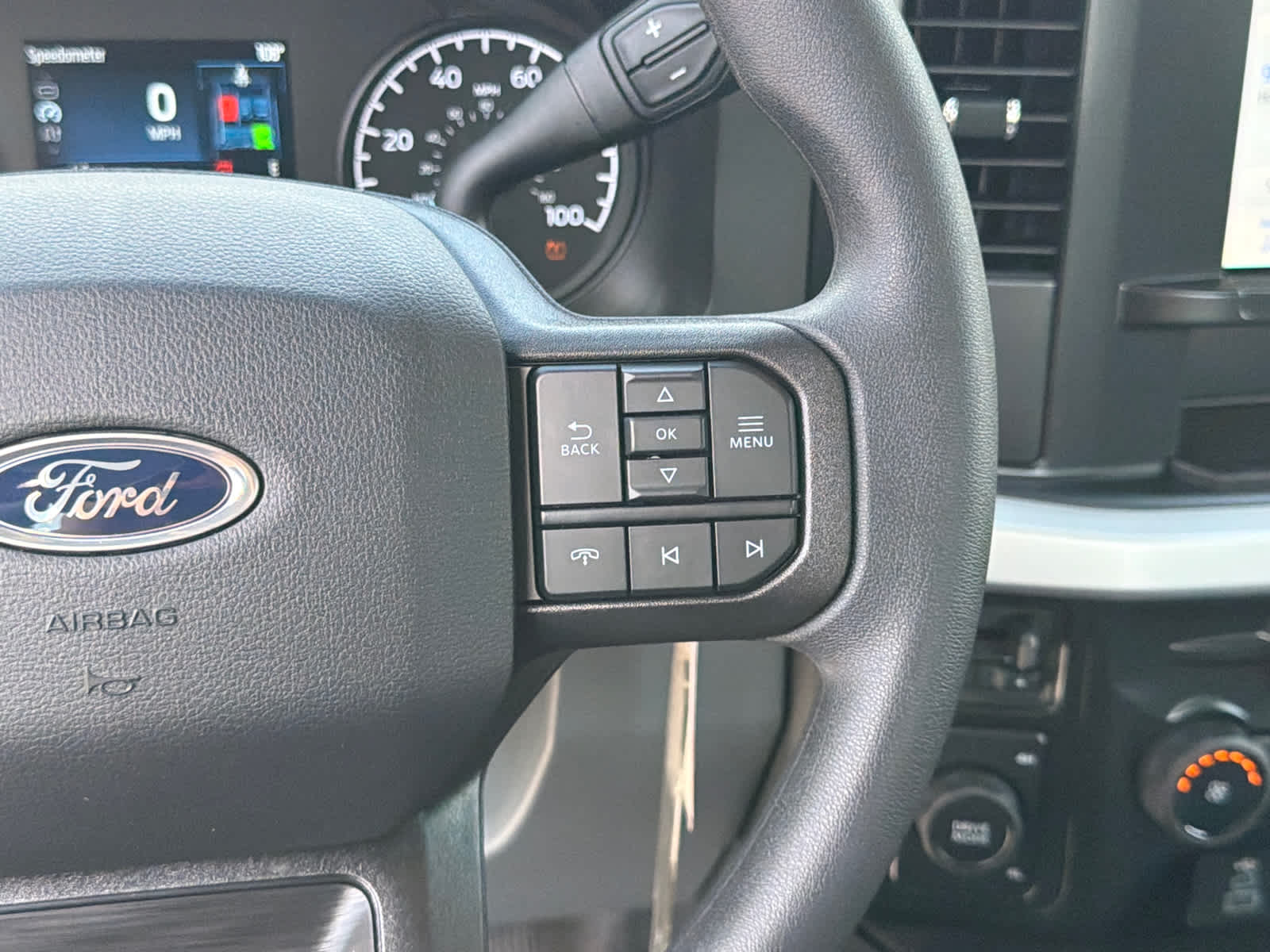 2026 Ford Super Duty F-350 DRW Pickup XL