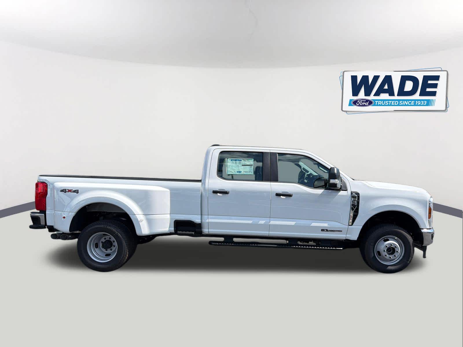 2026 Ford Super Duty F-350 DRW Pickup XL