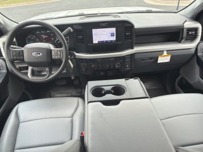 2026 Ford Super Duty F-350 DRW Pickup XL
